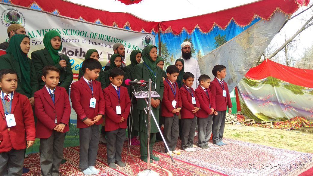Global vision school Tral celebrates ‘Mothers Day’